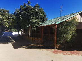 Bungalow con piscina en camping privado cerca de la playa de Torre del Mar Ideal familias, Velez-Malaga